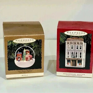 Hallmark vintage KEEPSAKE set of two Christmas ornaments in new like condition